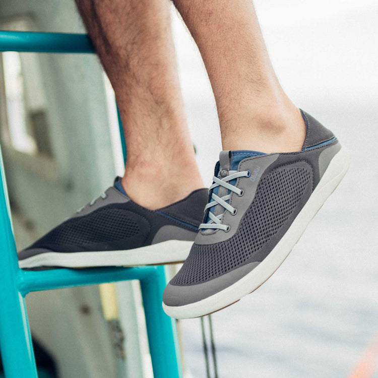OluKai Men's Moku Pae